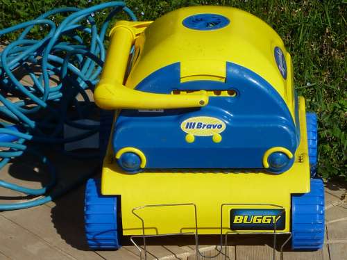 Robot de piscine Aquabot Bravo
